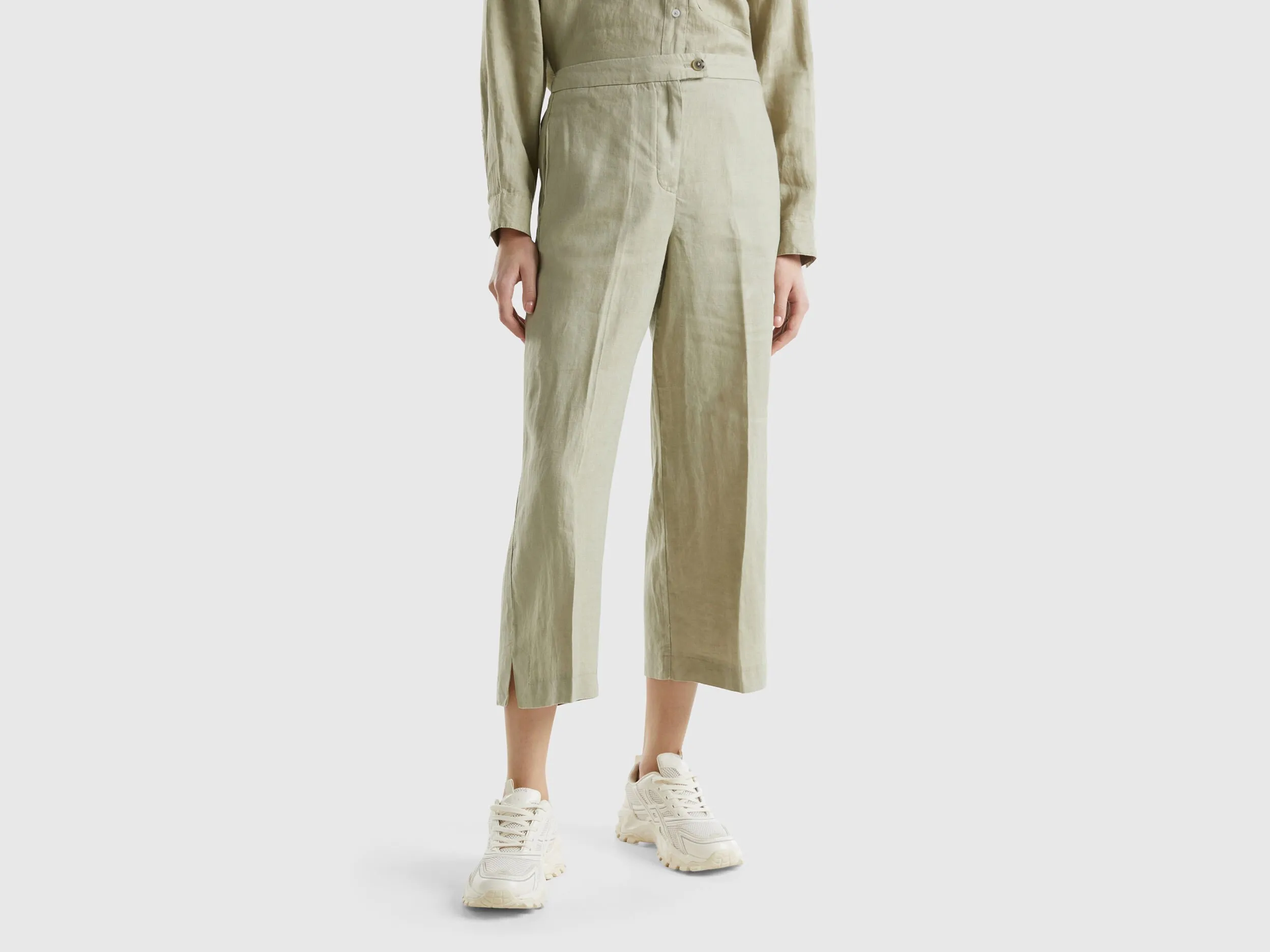 Pantalón corto de lino puro