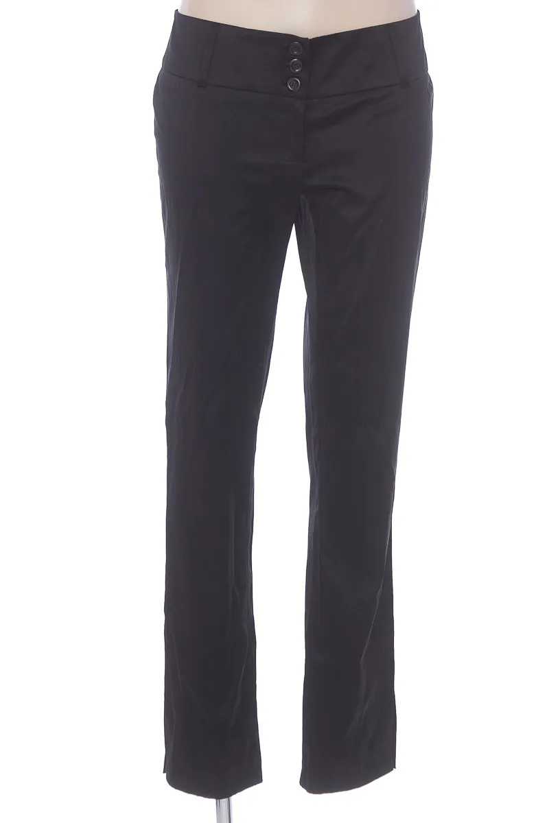 PANTALóN COLOR NEGRO  FOREVER 21